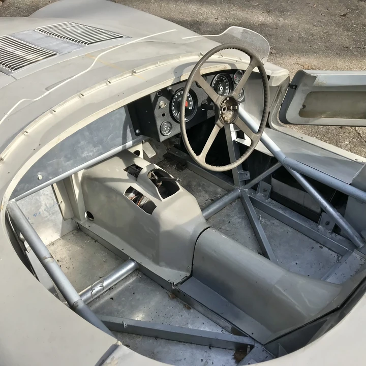 Jaguar Replica - Image 18 of 31