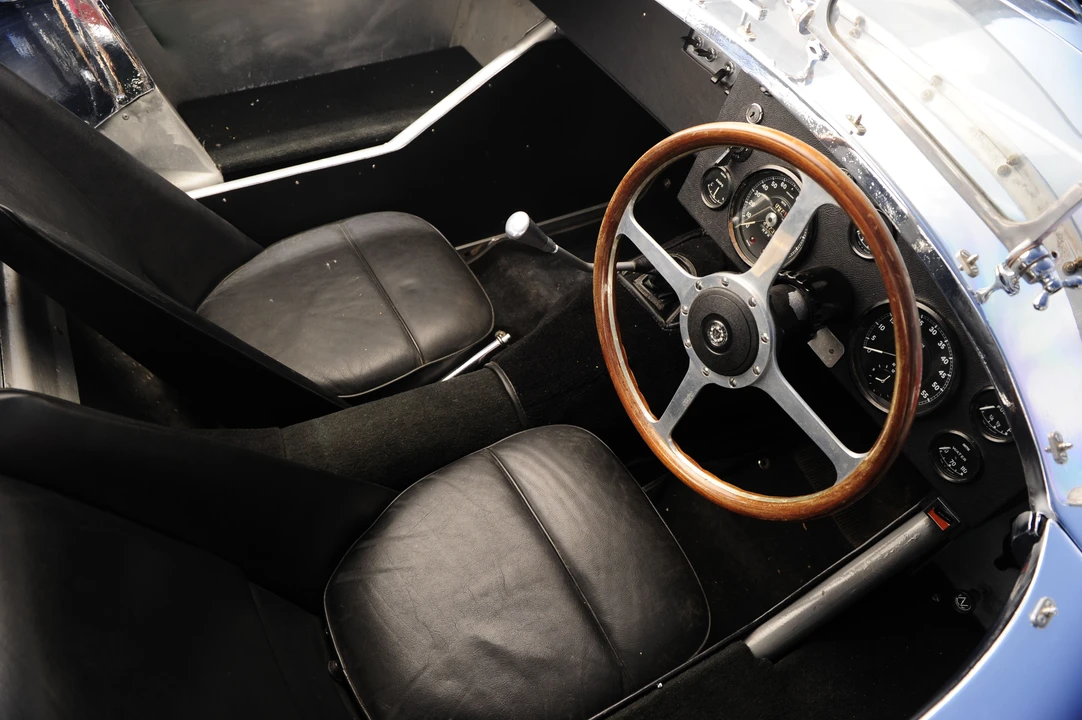 Jaguar Replica - Image 3 of 5