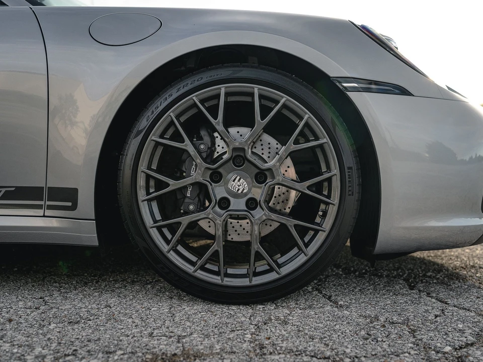 2023 Porsche 992 Carrera T - Image 5 of 14