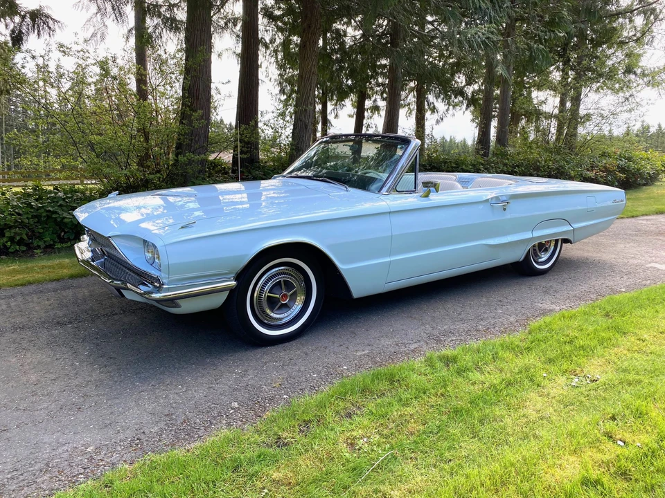 1966 Ford Thunderbird 4th Gen - Image 25 of 31