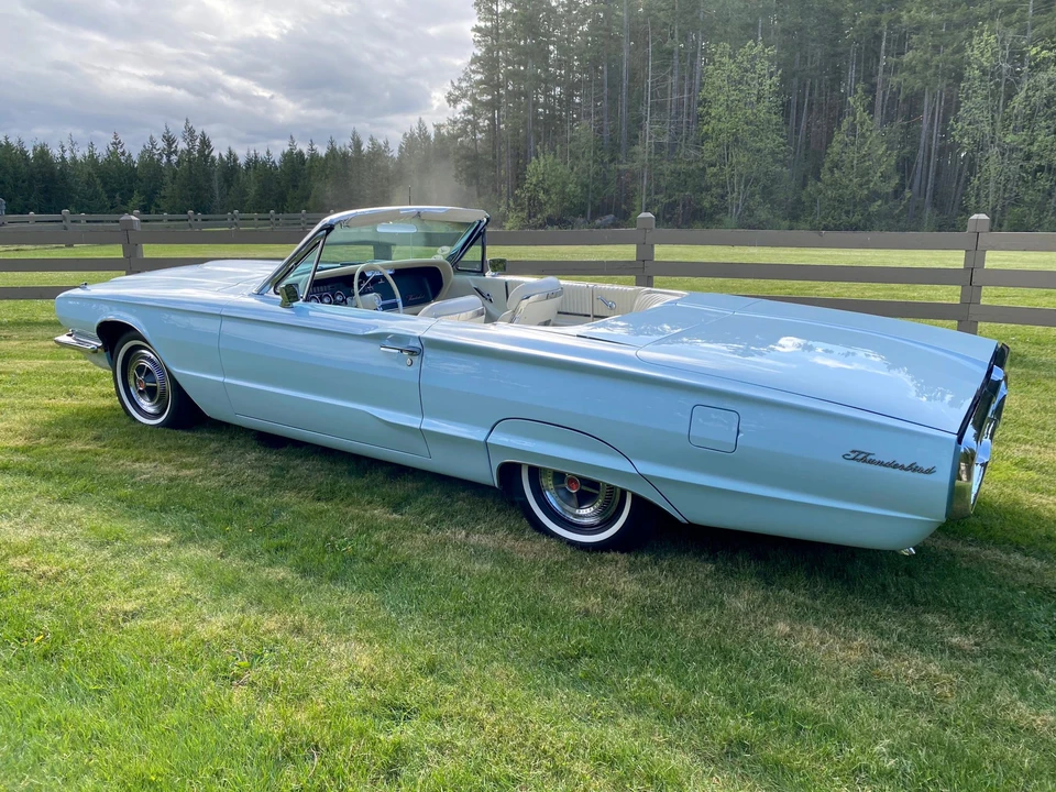 1966 Ford Thunderbird 4th Gen - Image 21 of 31
