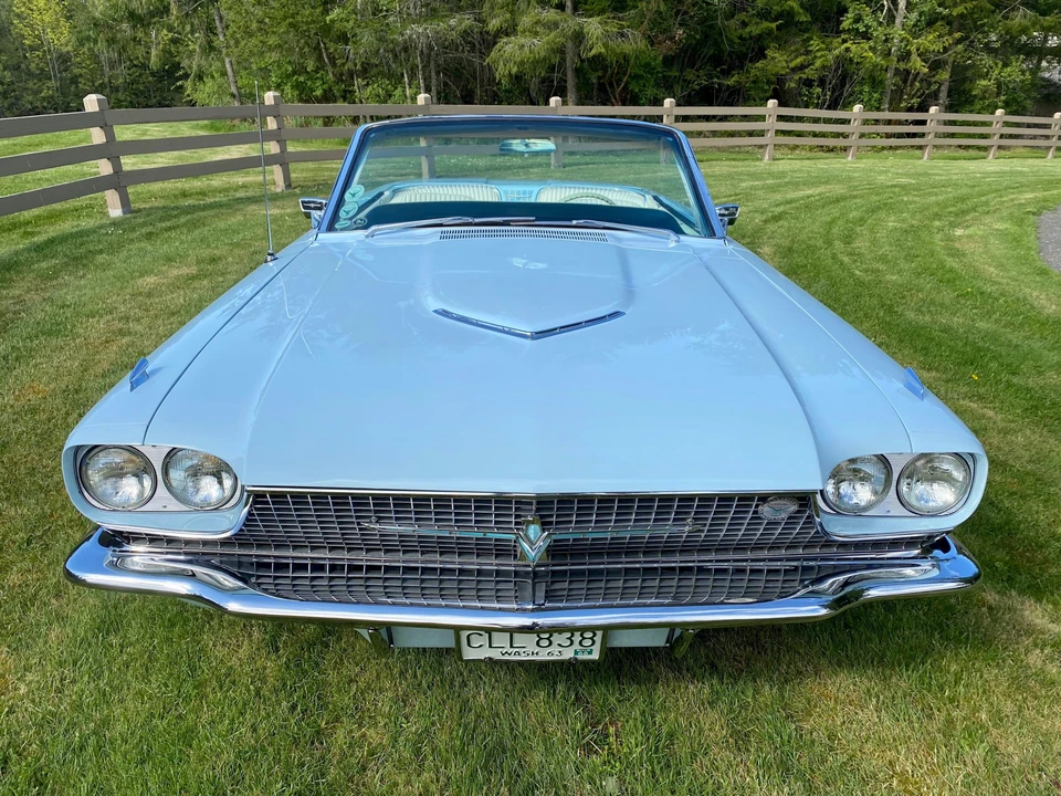 1966 Ford Thunderbird 4th Gen - Image 9 of 31