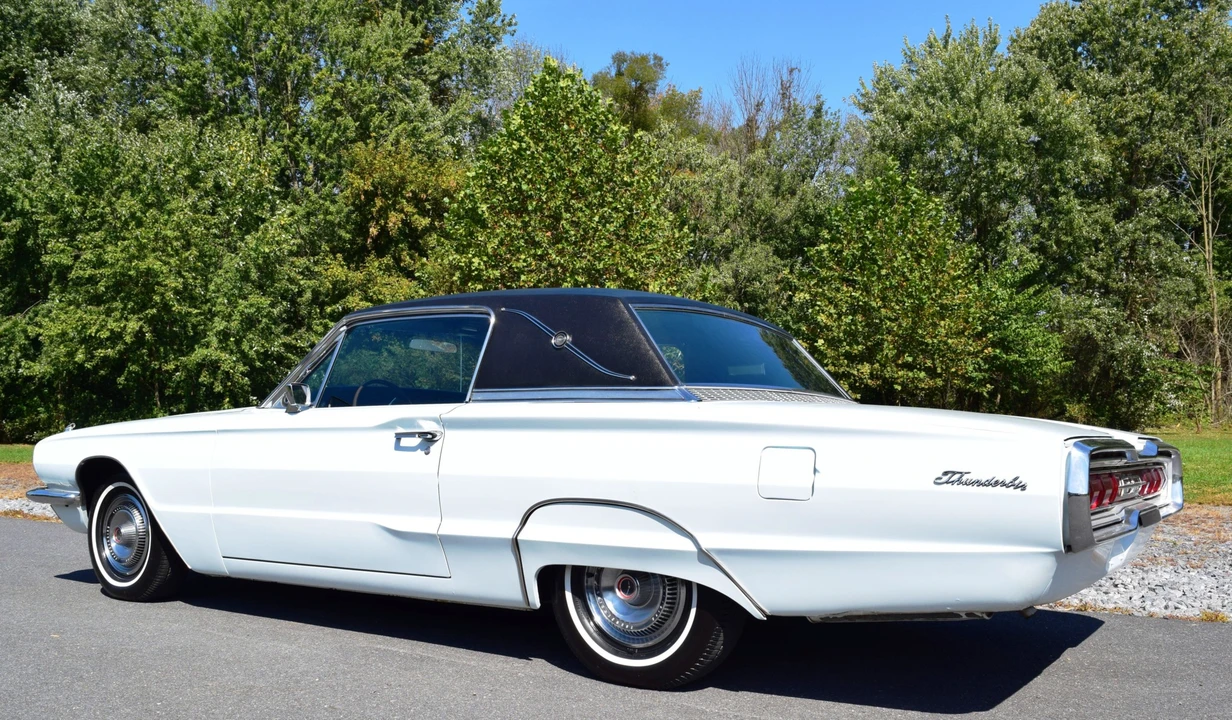 1966 Ford Thunderbird 4th Gen - Image 7 of 31