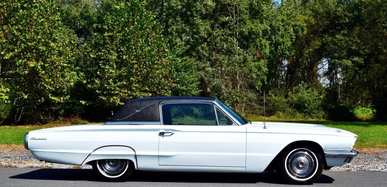 1966 Ford Thunderbird 4th Gen - Image 23 of 31