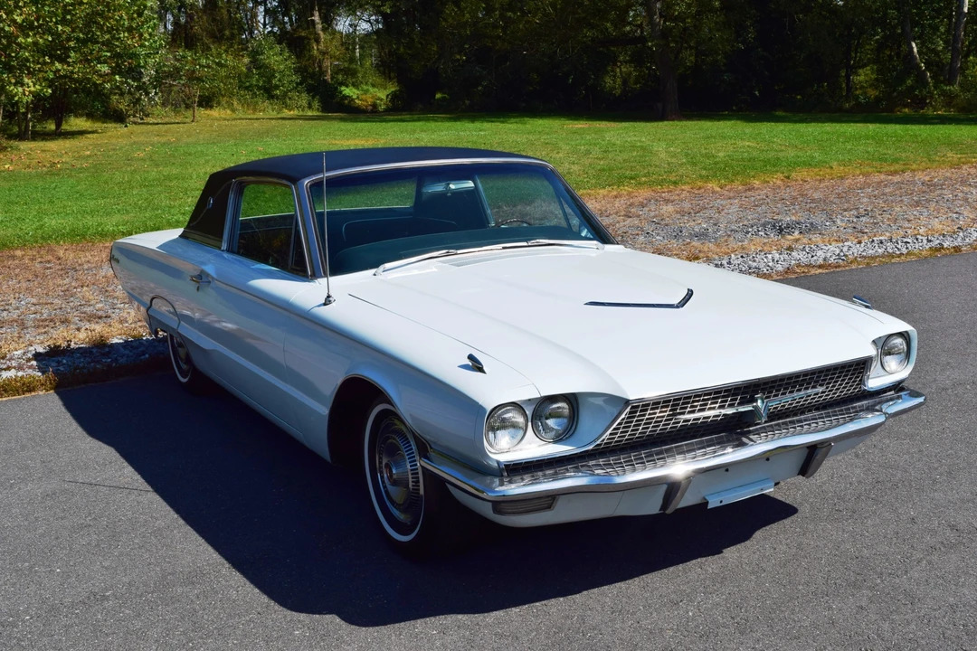 1966 Ford Thunderbird 4th Gen - Image 24 of 31