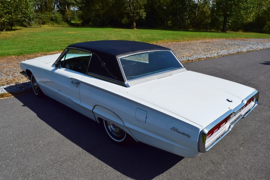 1966 Ford Thunderbird 4th Gen - Image 11 of 31