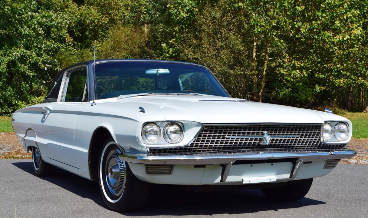 1966 Ford Thunderbird 4th Gen - Image 28 of 31