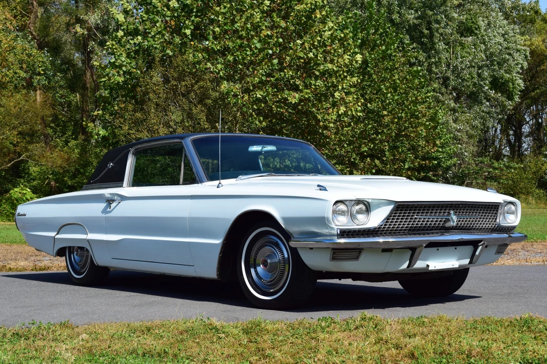 1966 Ford Thunderbird 4th Gen - Image 26 of 31