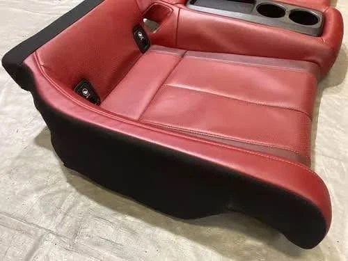 2017 Parts & Memorabilia Seats & Interior - Image 3 of 8
