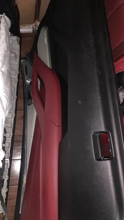 2017 Parts & Memorabilia Seats & Interior - Image 8 of 8