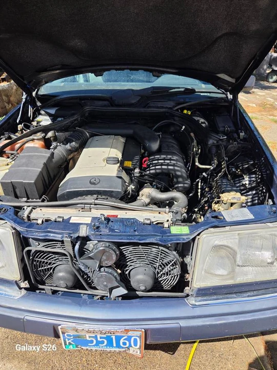 1994 Mercedes-Benz W124 E-Class - Image 2 of 3