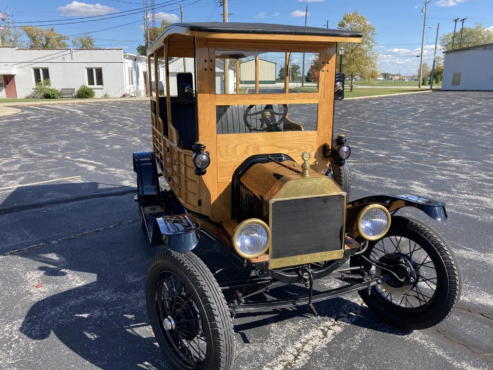 Ford Model T - Image 6 of 31