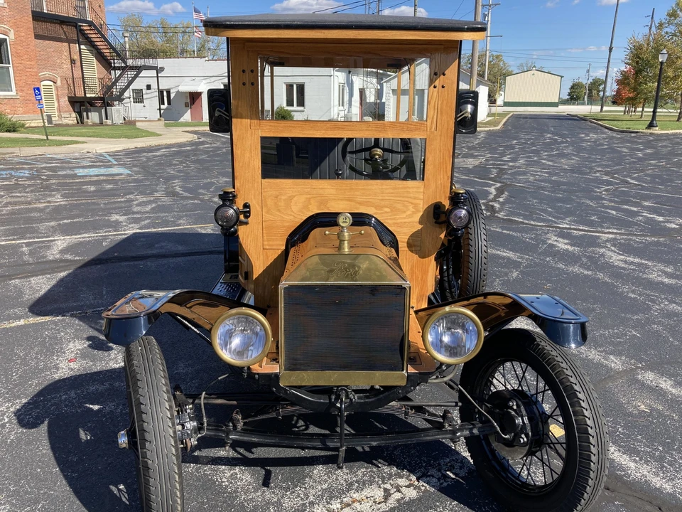 Ford Model T - Image 7 of 31