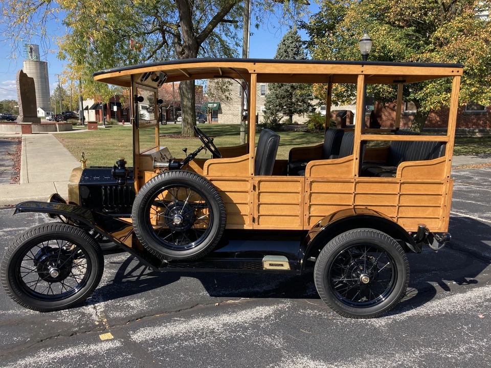 Ford Model T - Image 3 of 31