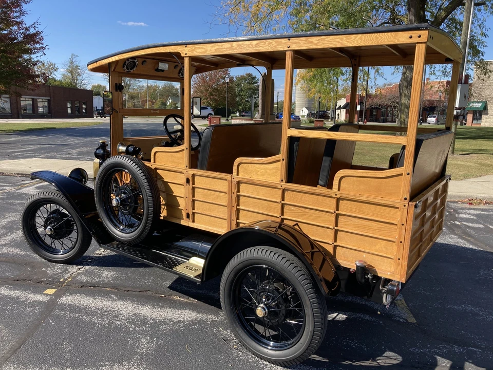 Ford Model T - Image 4 of 31