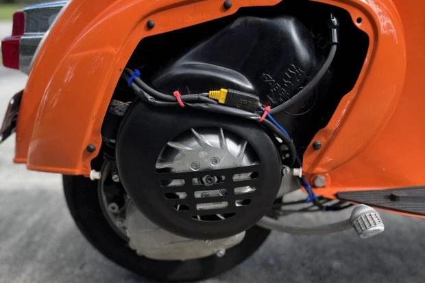 1979 Vespa Super & Primavera & P - Image 5 of 5