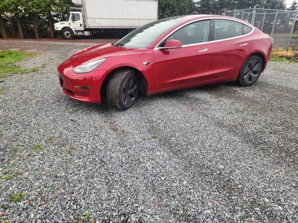 2019 Tesla Model 3 - Image 2 of 10