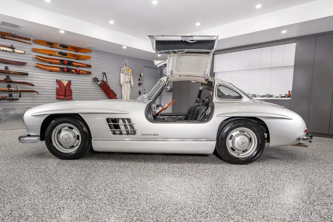Mercedes-Benz 300SL Gullwing - Image 10 of 31