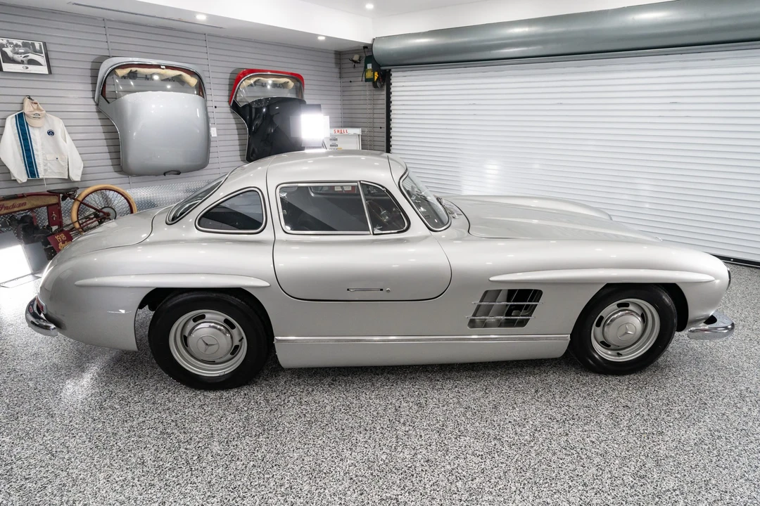 Mercedes-Benz 300SL Gullwing - Image 6 of 31