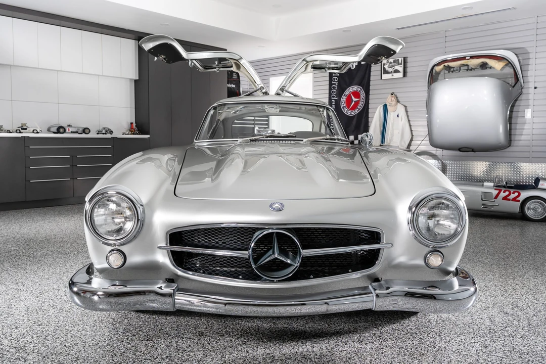 Mercedes-Benz 300SL Gullwing - Image 17 of 31
