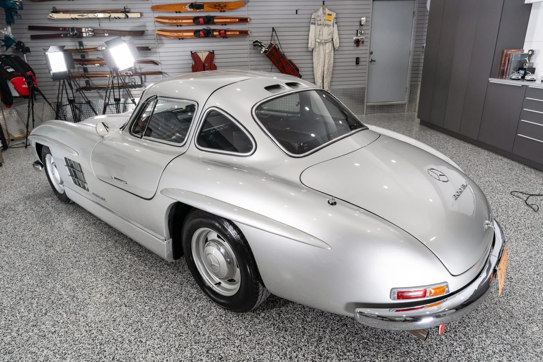 Mercedes-Benz 300SL Gullwing - Image 3 of 31