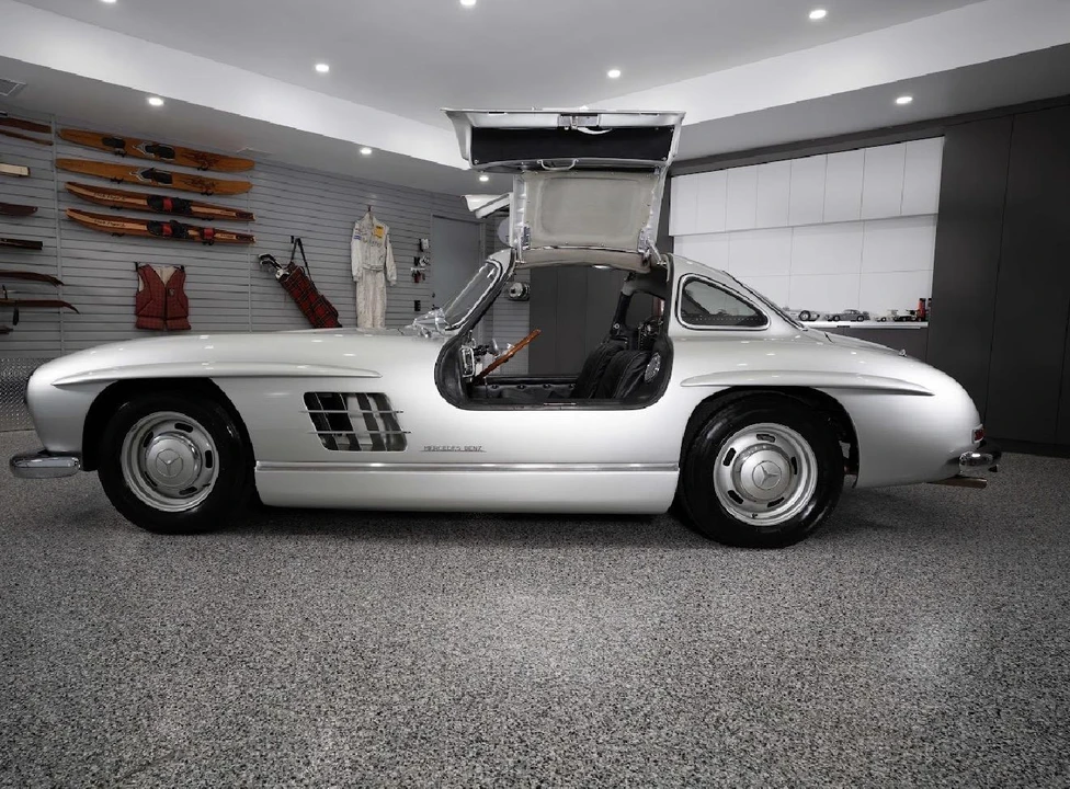 Mercedes-Benz 300SL Gullwing - Image 11 of 31