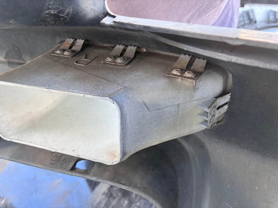 Parts & Memorabilia Bodywork - Image 4 of 5