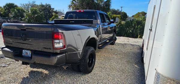 2022 Ram 3500 - Image 4 of 18