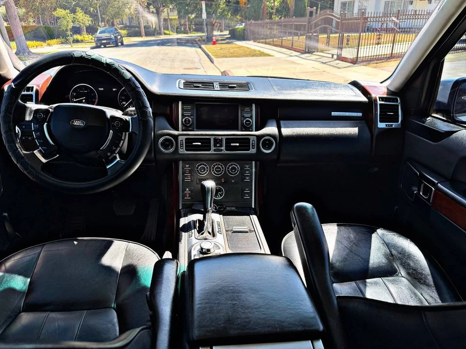 2010 Land Rover Range Rover L322 - Image 18 of 24