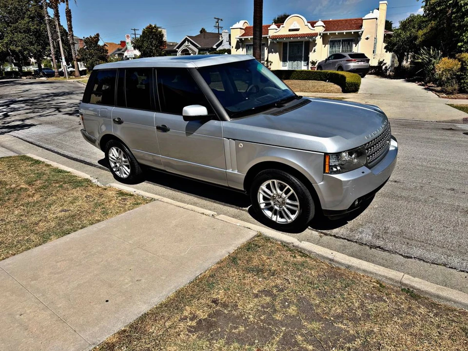 2010 Land Rover Range Rover L322 - Image 8 of 24