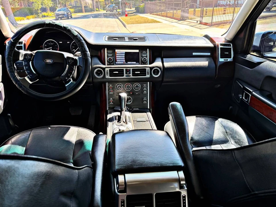 2010 Land Rover Range Rover L322 - Image 20 of 24