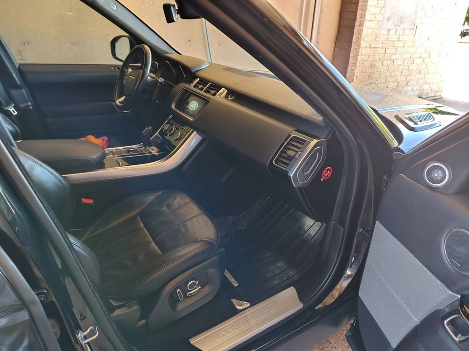 2016 Land Rover Range Rover L405 - Image 17 of 24