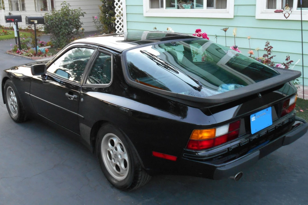 1985 Porsche 944 - Image 3 of 7