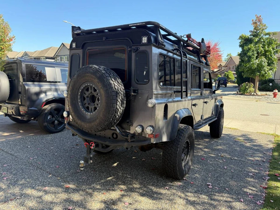 1996 Land Rover Defender 110 - Image 6 of 11