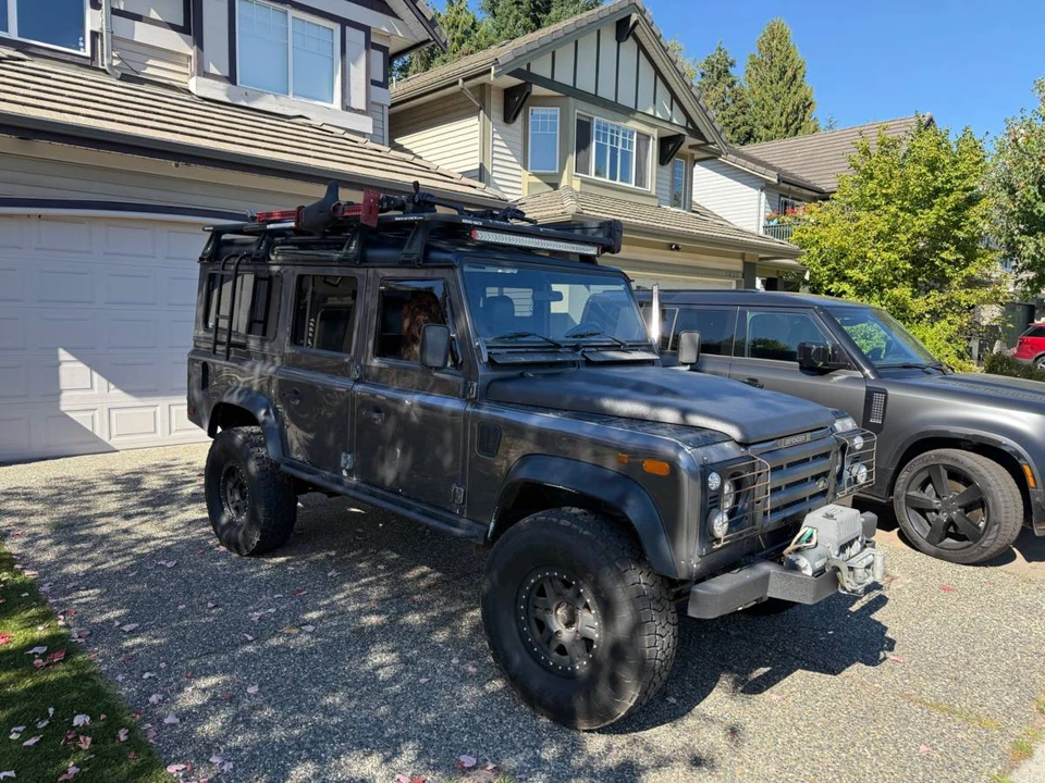1996 Land Rover Defender 110 - Image 3 of 11