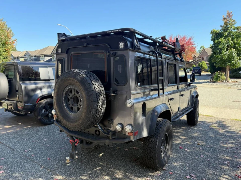1996 Land Rover Defender 110 - Image 7 of 11