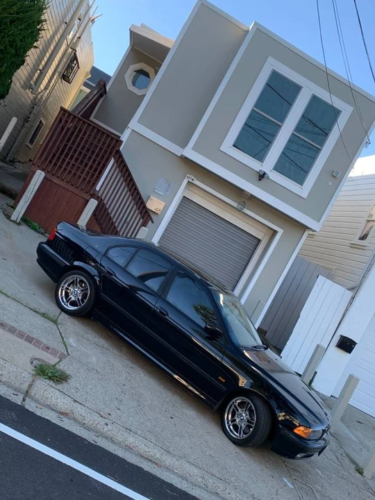 2000 BMW E39 540i - Image 4 of 5