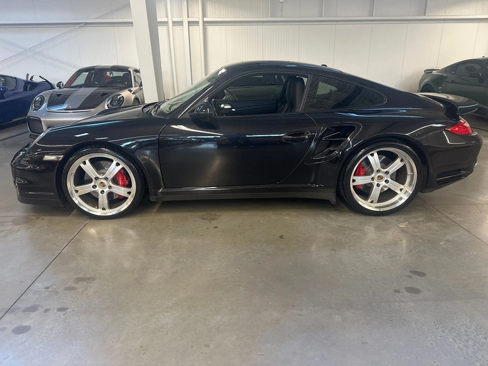 2011 Porsche 997 Turbo - Image 8 of 9