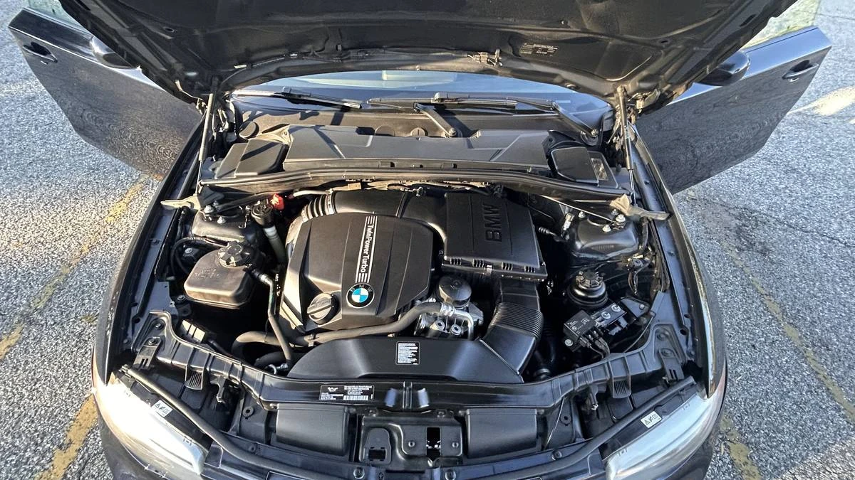 2013 BMW E82 135i & 135is - Image 20 of 24