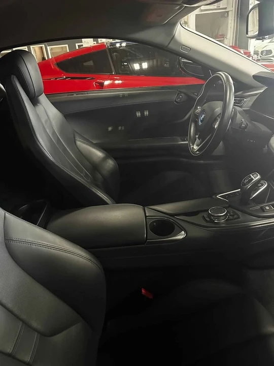 BMW i8 - Image 4 of 5