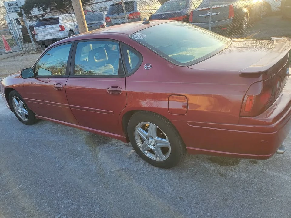 2005 Chevrolet Impala 8th Gen - Image 2 of 10