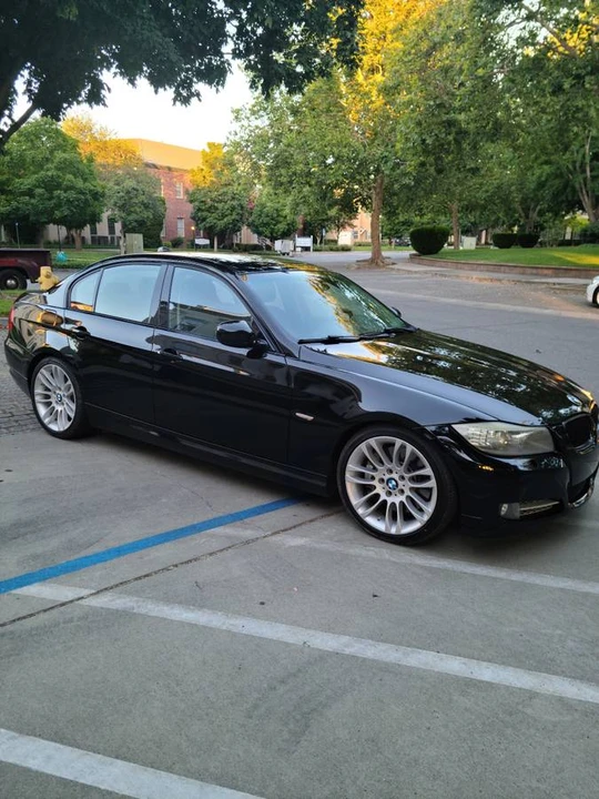 2011 BMW E90 335i Sedan - Image 2 of 13