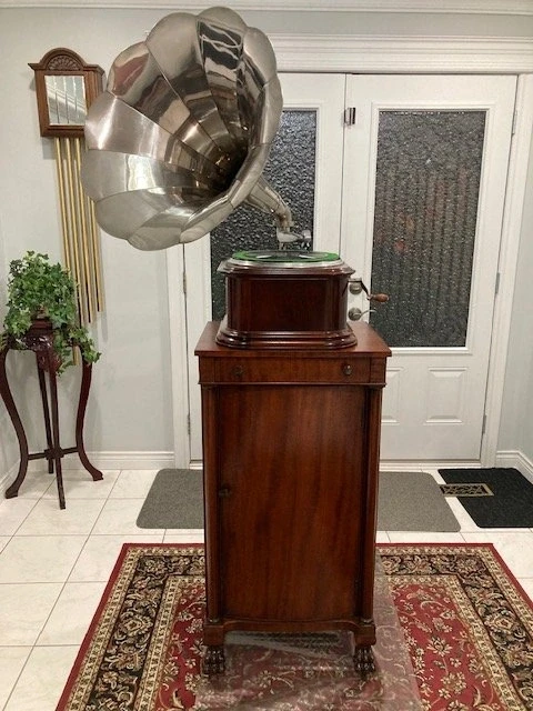 1900 Parts & Memorabilia Scale Models - Image 2 of 8