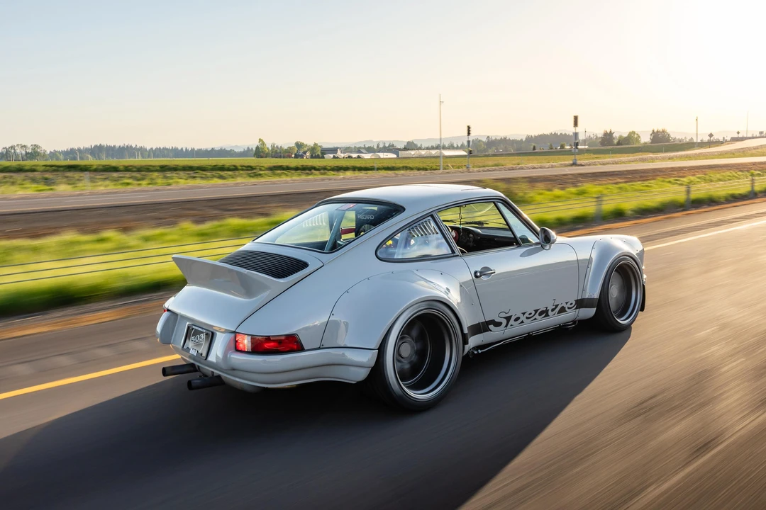 1989 Porsche 964 Carrera 4 - Image 26 of 31