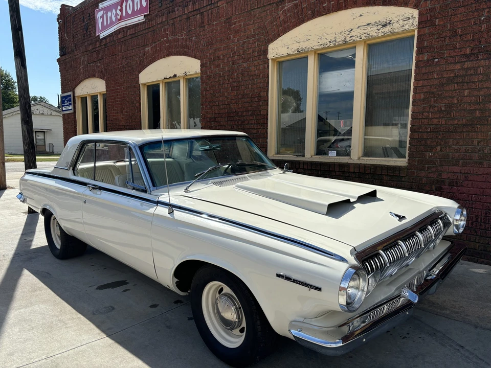 1963 Dodge 330 & 440 & 880 - Image 4 of 31