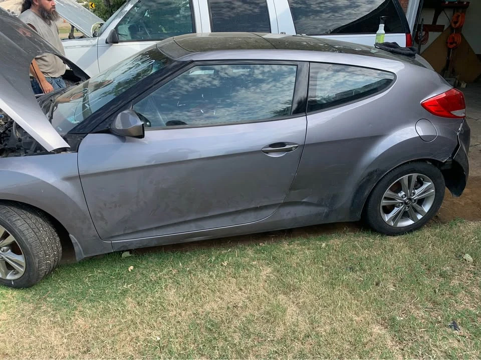 Hyundai Veloster - Image 3 of 5