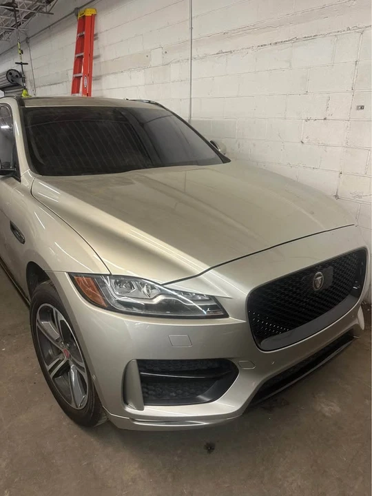 2017 Jaguar F-Pace - Image 3 of 6