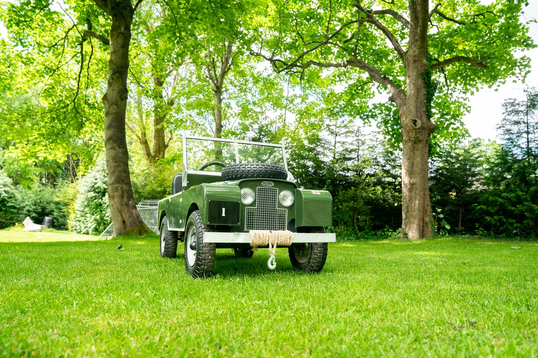Little Car Company - Image 17 of 31