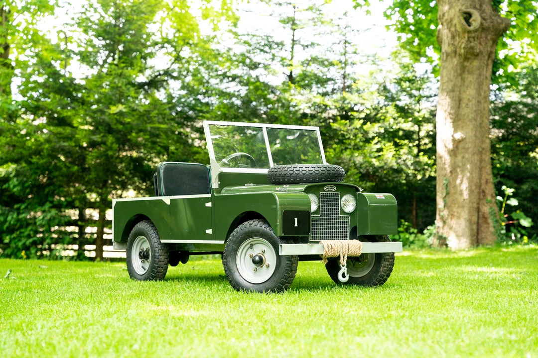 Little Car Company - Image 18 of 31