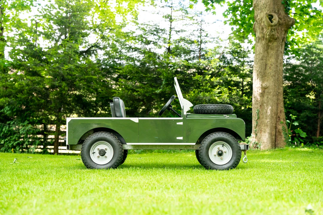 Little Car Company - Image 9 of 31